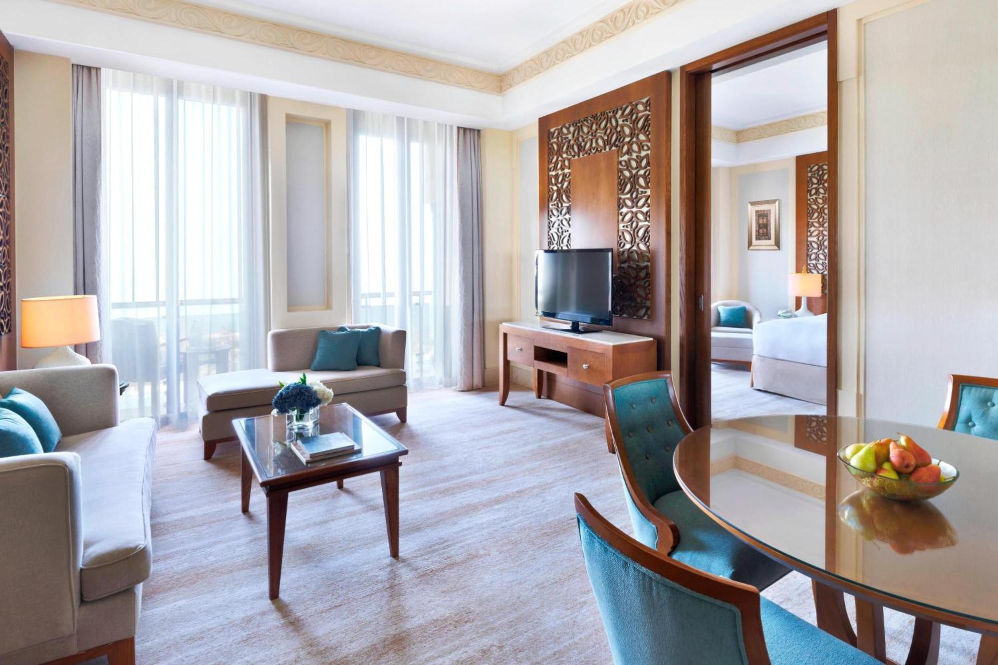 Al Bustan Palace, A Ritz-Carlton Hotel Mascate Esterno foto Suite at the hotel