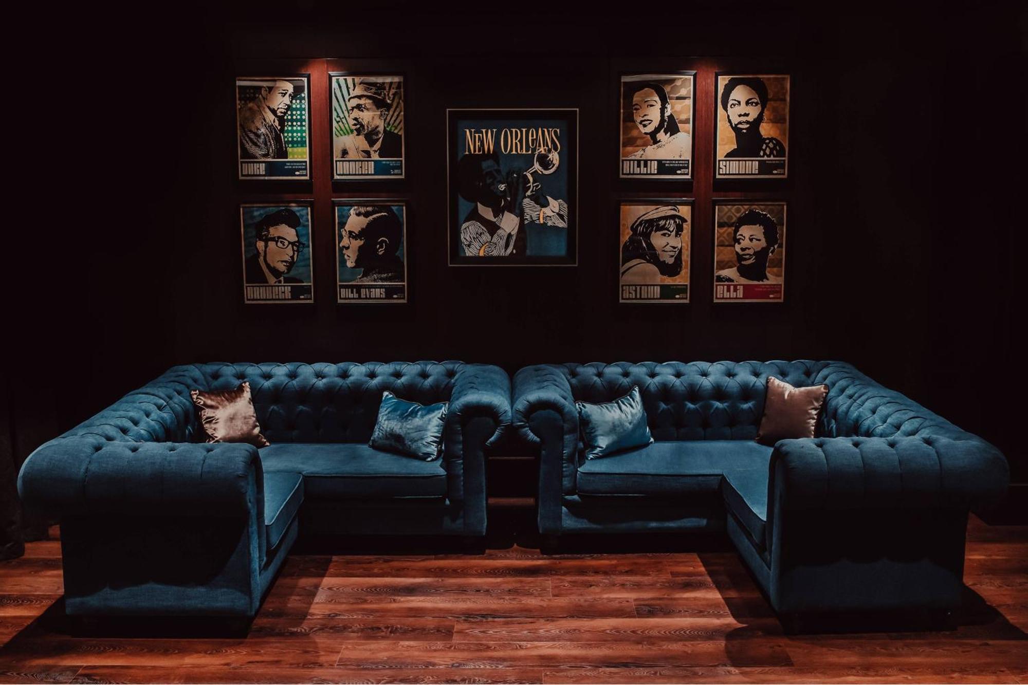 Al Bustan Palace, A Ritz-Carlton Hotel Mascate Esterno foto The interior of the New Orleans Jazz Museum