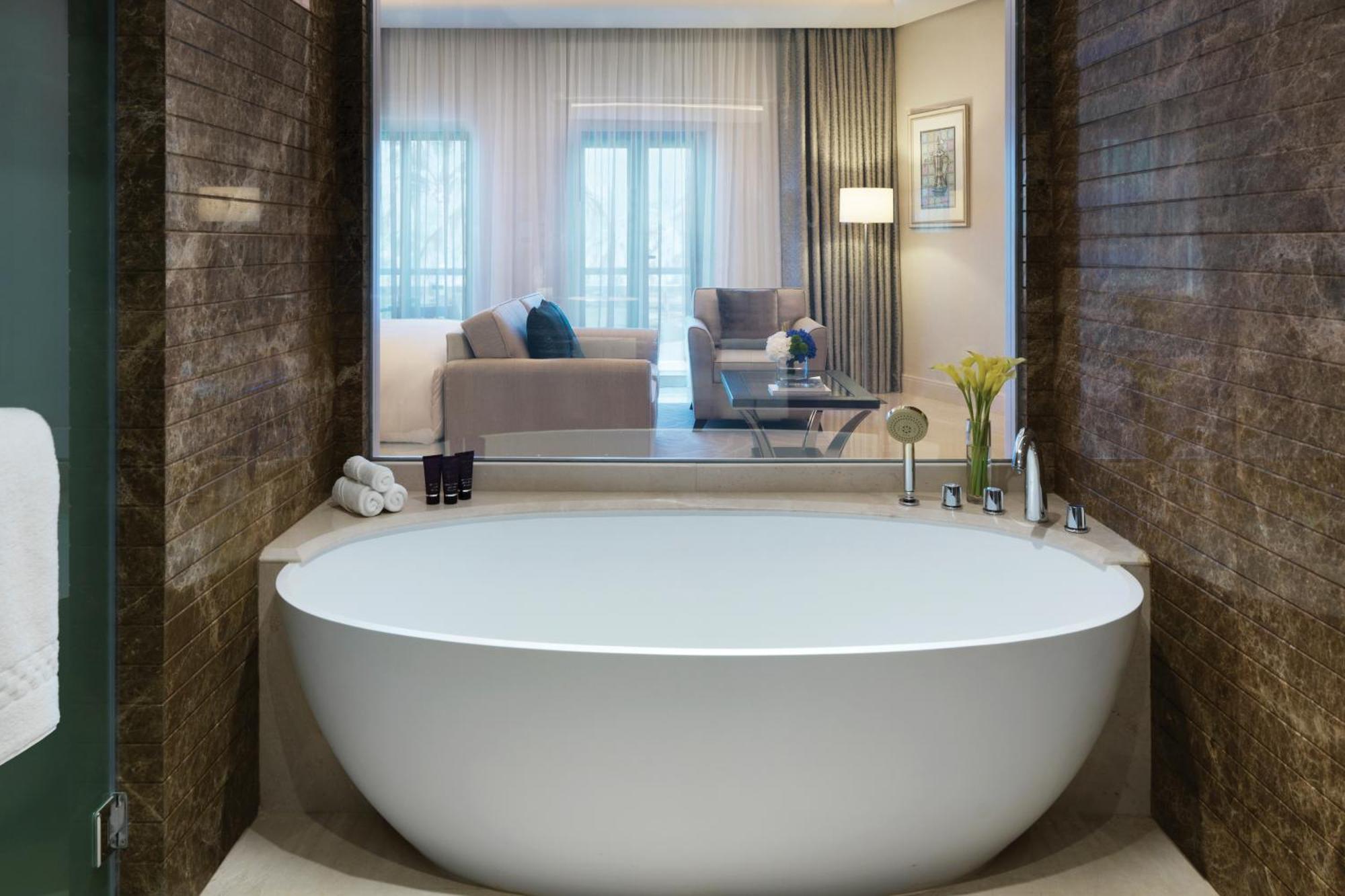 Al Bustan Palace, A Ritz-Carlton Hotel Mascate Esterno foto